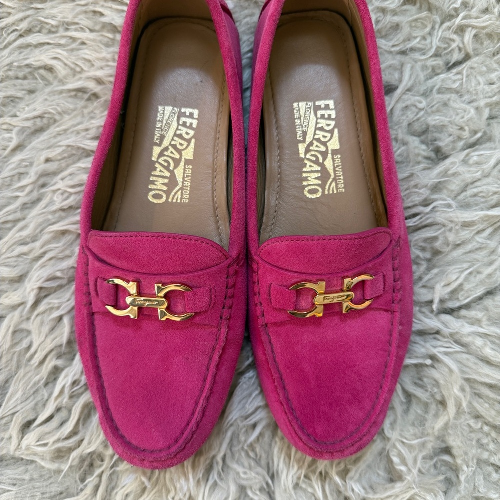 Salvatore Ferragamo Pink Suede Loafers with Gold Hardware Size 36 (6)